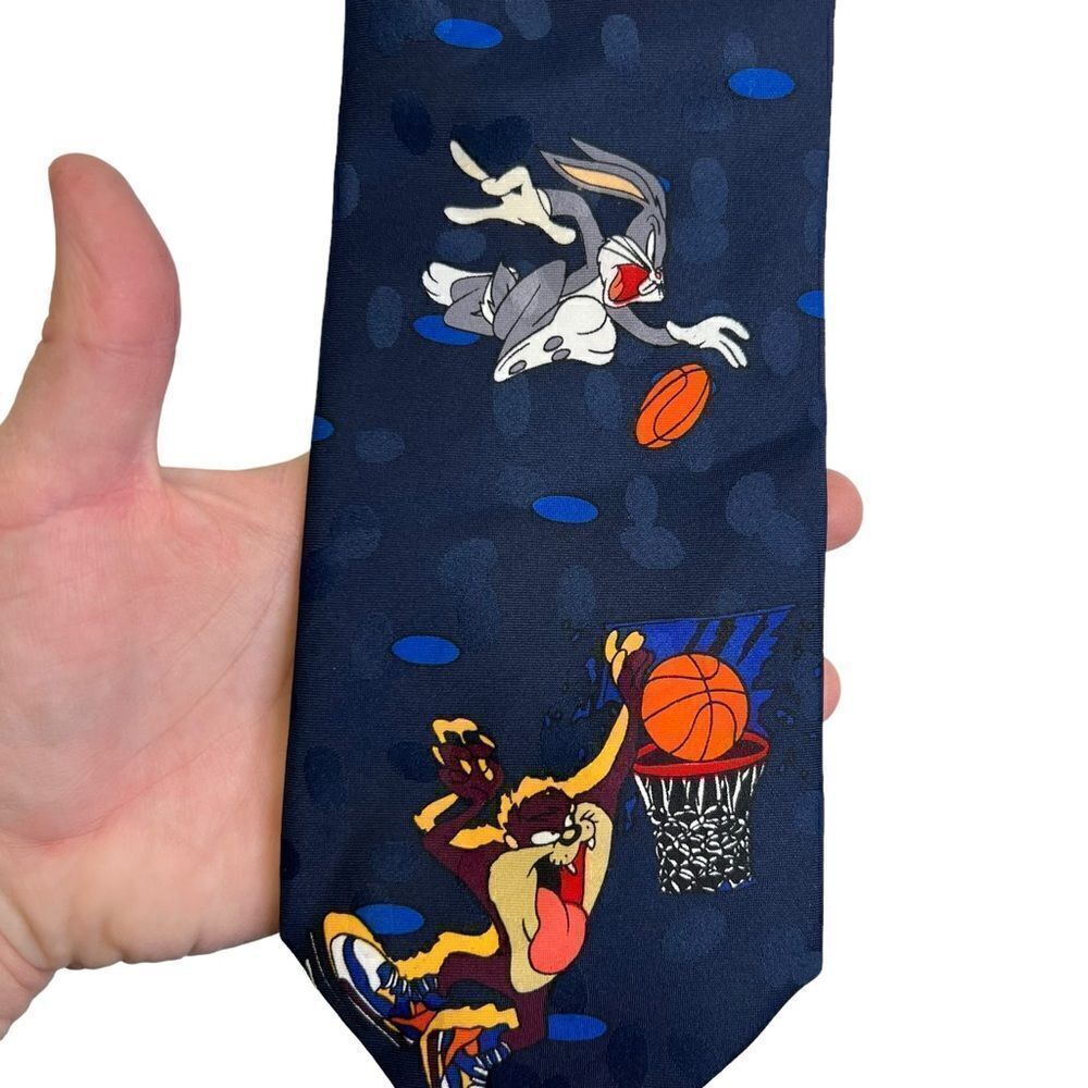 Looney Tunes Mens Basketball Silk Tie Bugs Bunny Taz Daffy Navy Blue 90s Vintage